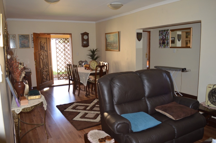 3 Bedroom Property for Sale in Wilkoppies North West